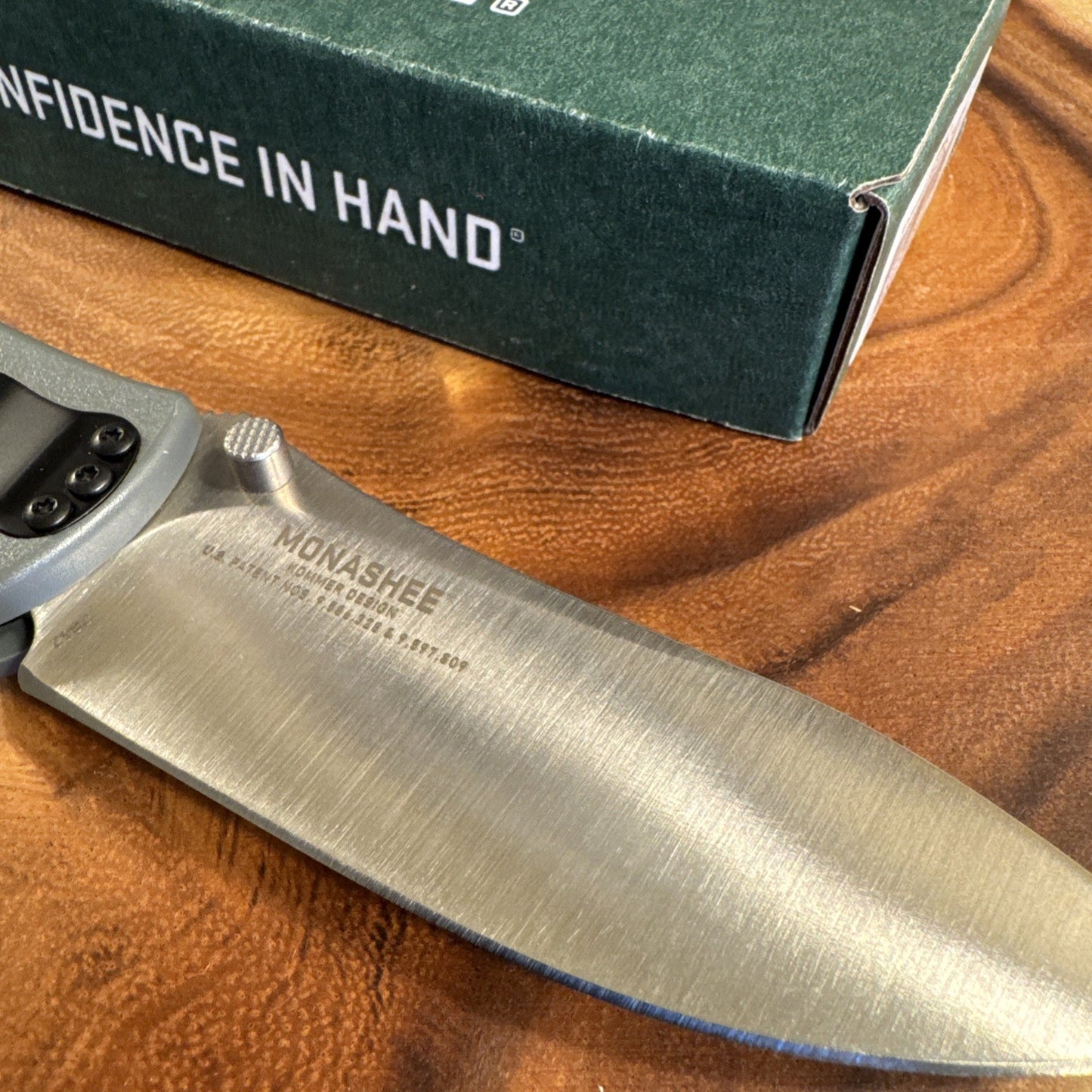 CRKT 2842 Kommer Folding Hunter New