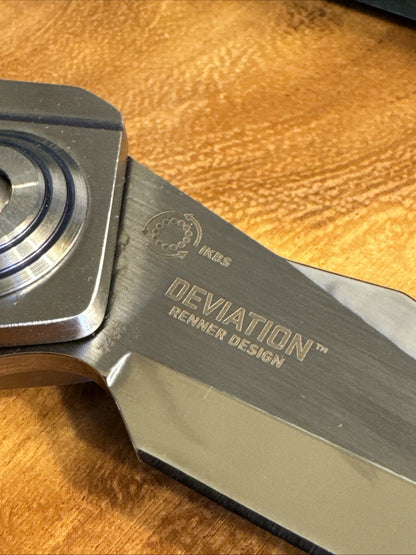 CRKT Deviation 2392
