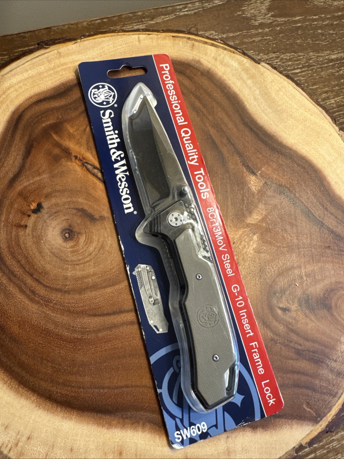  Smith & Wesson SW609 3.55" High Carbon Stainless Blade Liner Lock Folding Knife