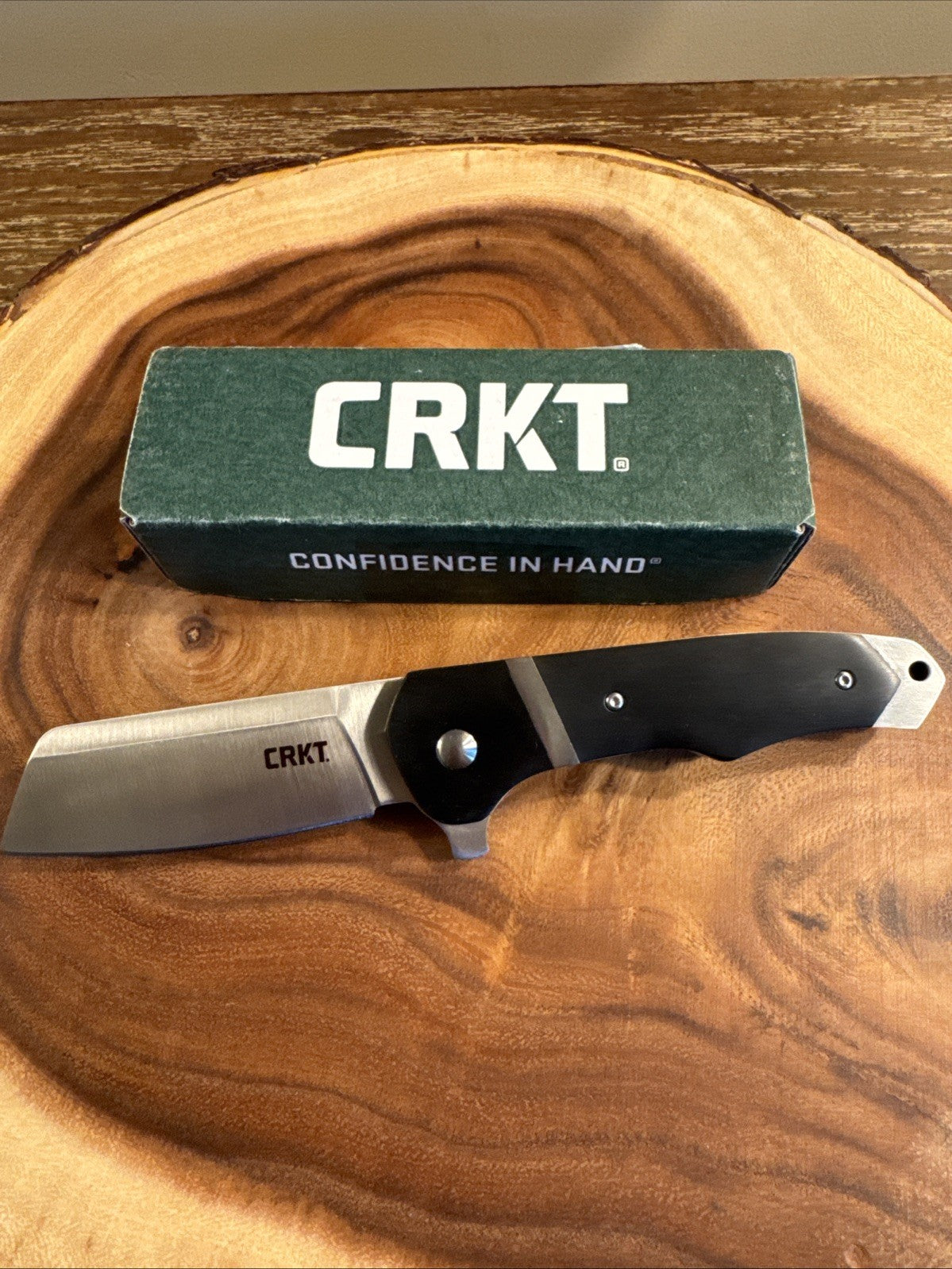 CRKT Ripsnort 7270 Booth Design