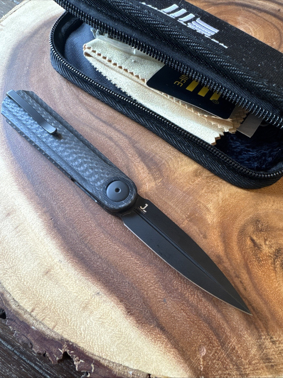 WE Knife Eidolon Liner Lock 19074B-C Knife Black 20CV Carbon Fiber Read Descrip
