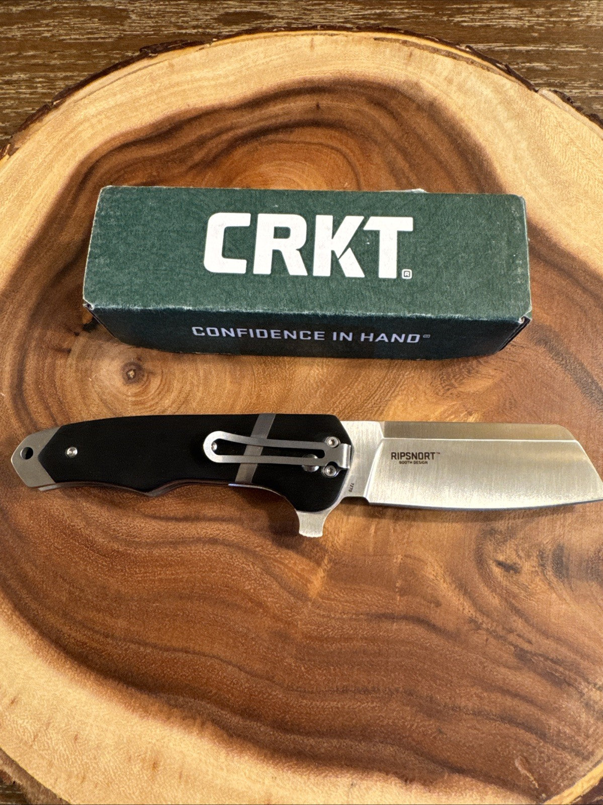 CRKT Ripsnort 7270 Booth Design