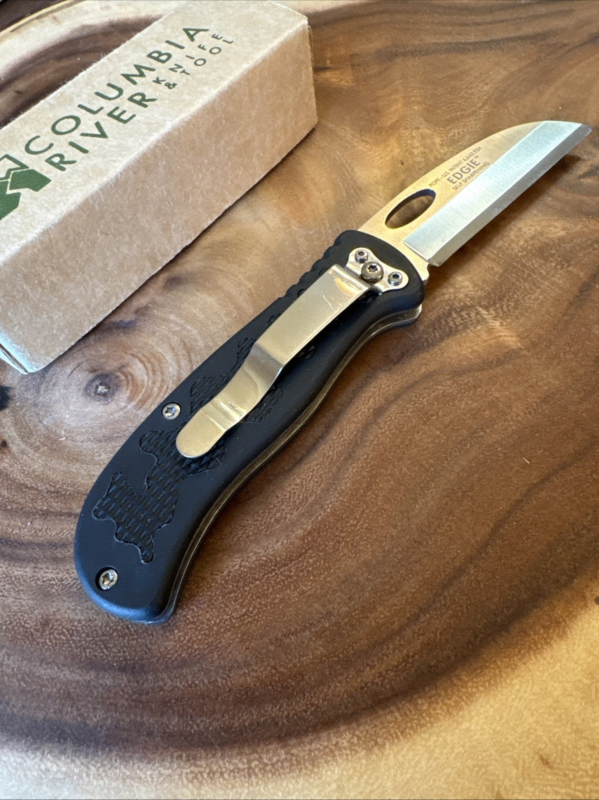 CRKT 6442 Edgie Self Sharpening Folding Knife