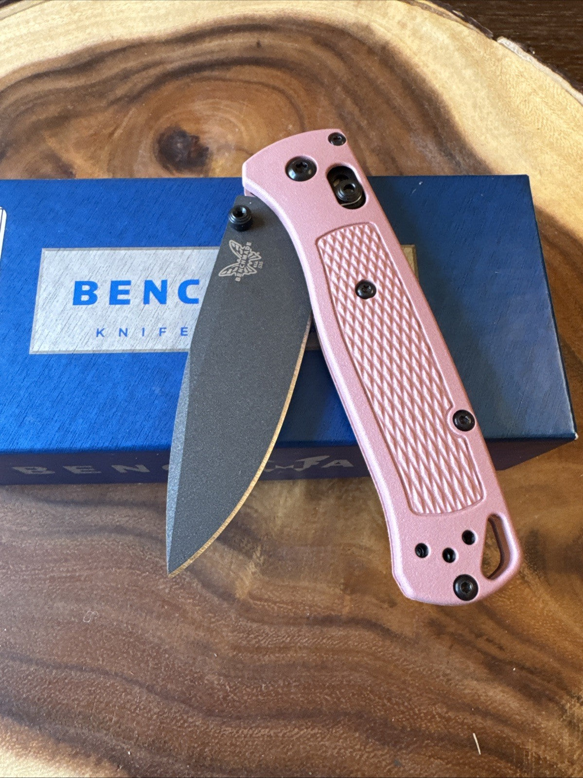 Benchmade Bugout 535BK-06 Cobalt Black CPM-S30V Blade Alpine Glow Handle knife