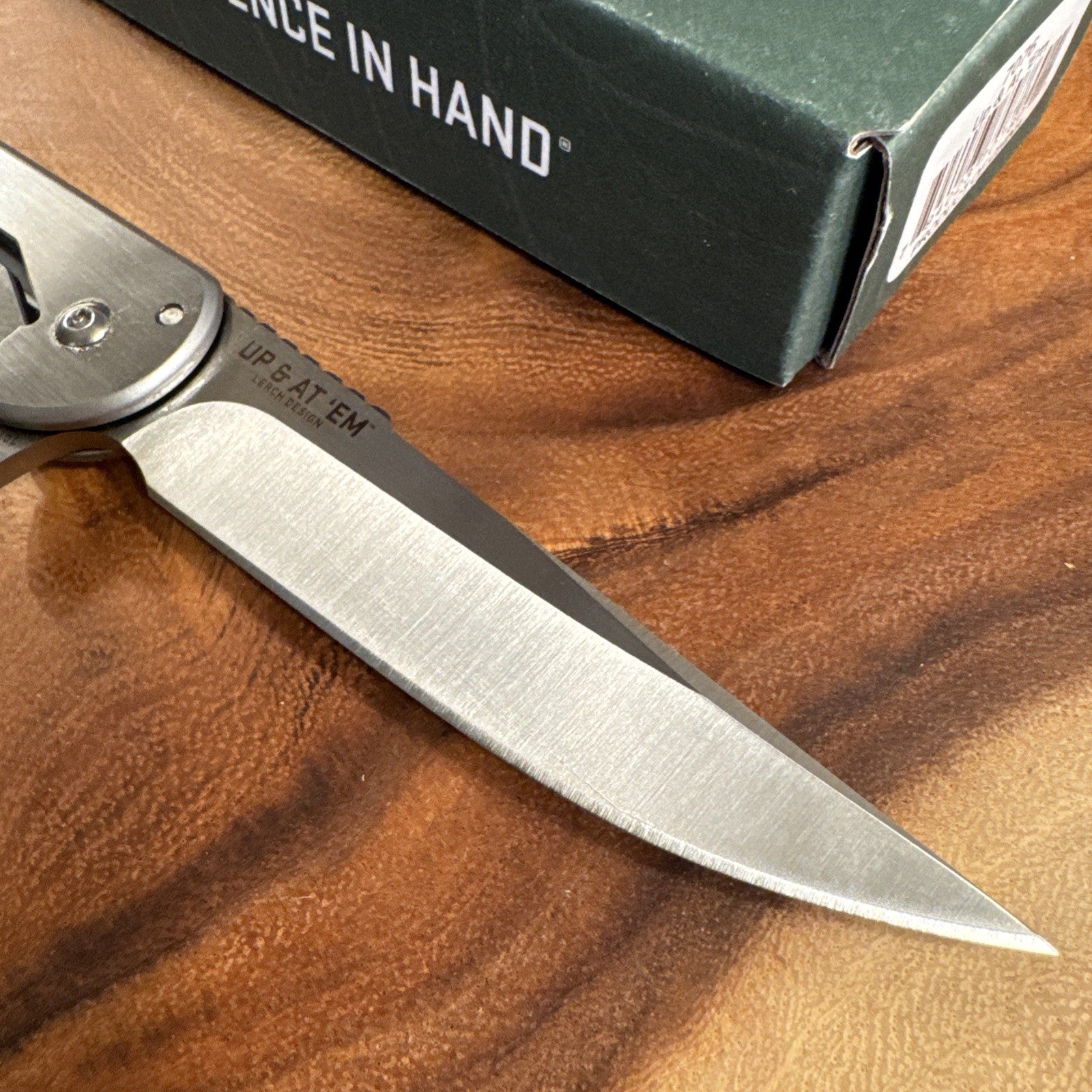 CRKT 7076 Up & At ‘Em