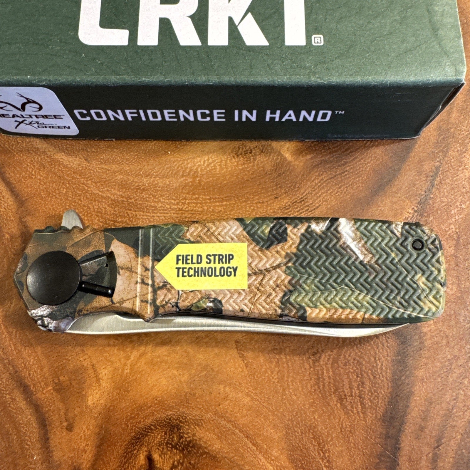 CRKT K265CXP Realtree Camo Homefront Field strip Technology