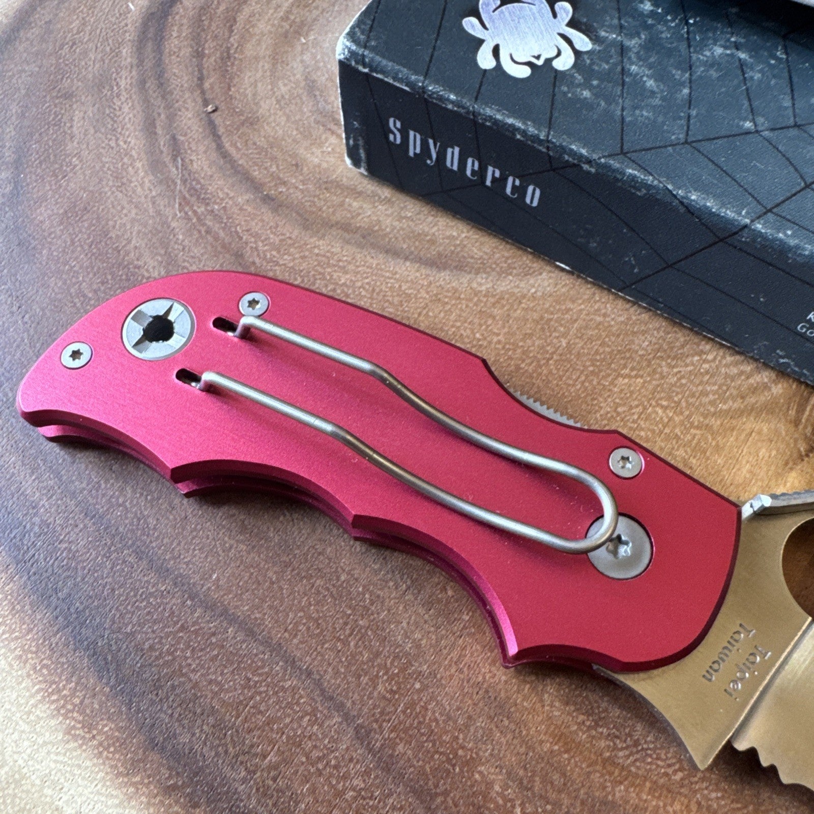 ⭐️Spyderco⭐️ Salsa Discontinued Cranberry C71CBP New