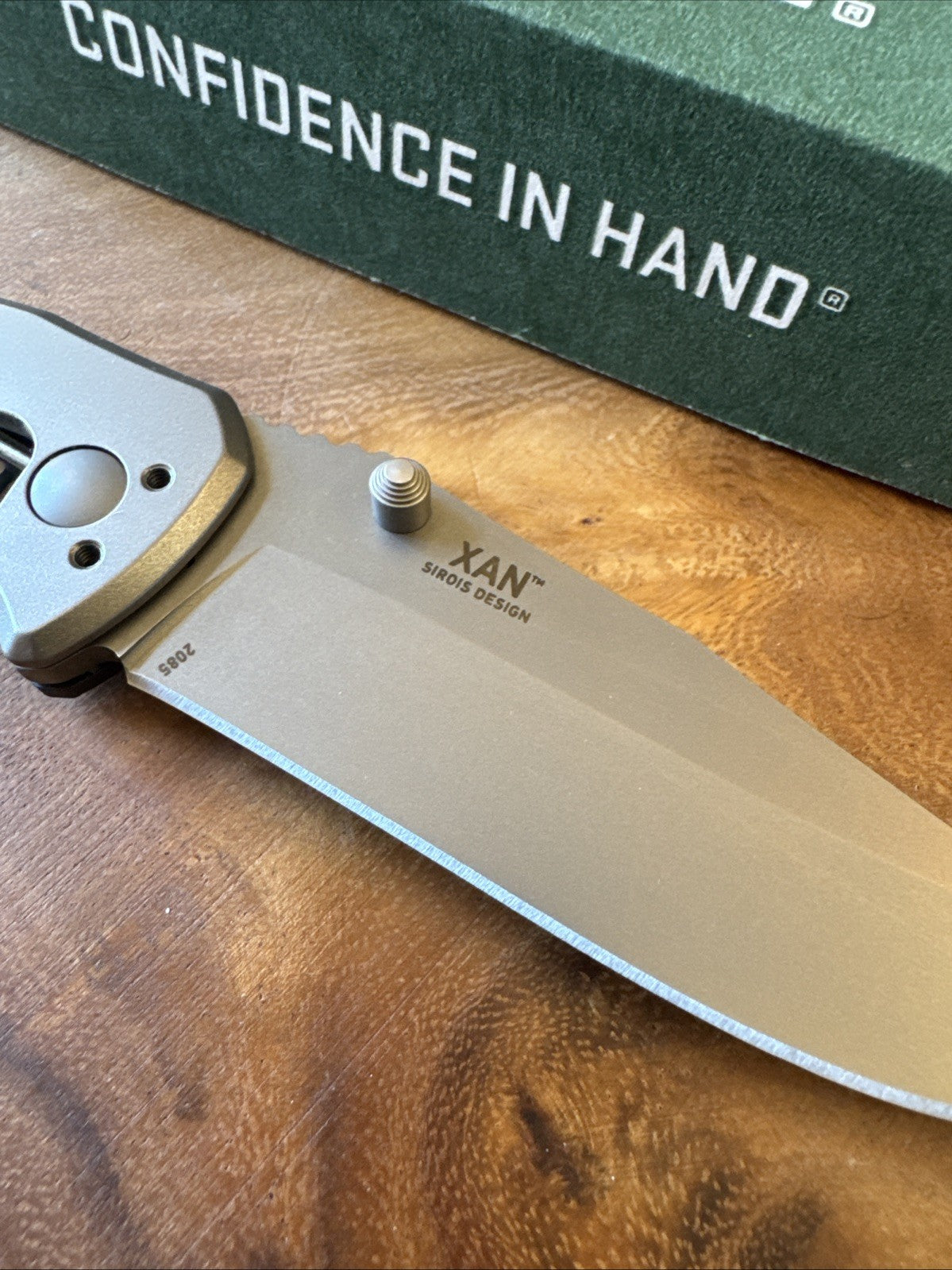 CRKT Knife 2085 Xan Plain Edge G10/Carbon Fiber Laminate- Columbia River- New!