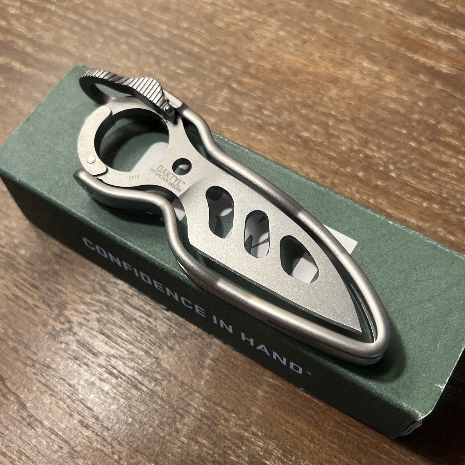 CRKT 5151 Daktyl NEW Discontinued Unique Opening