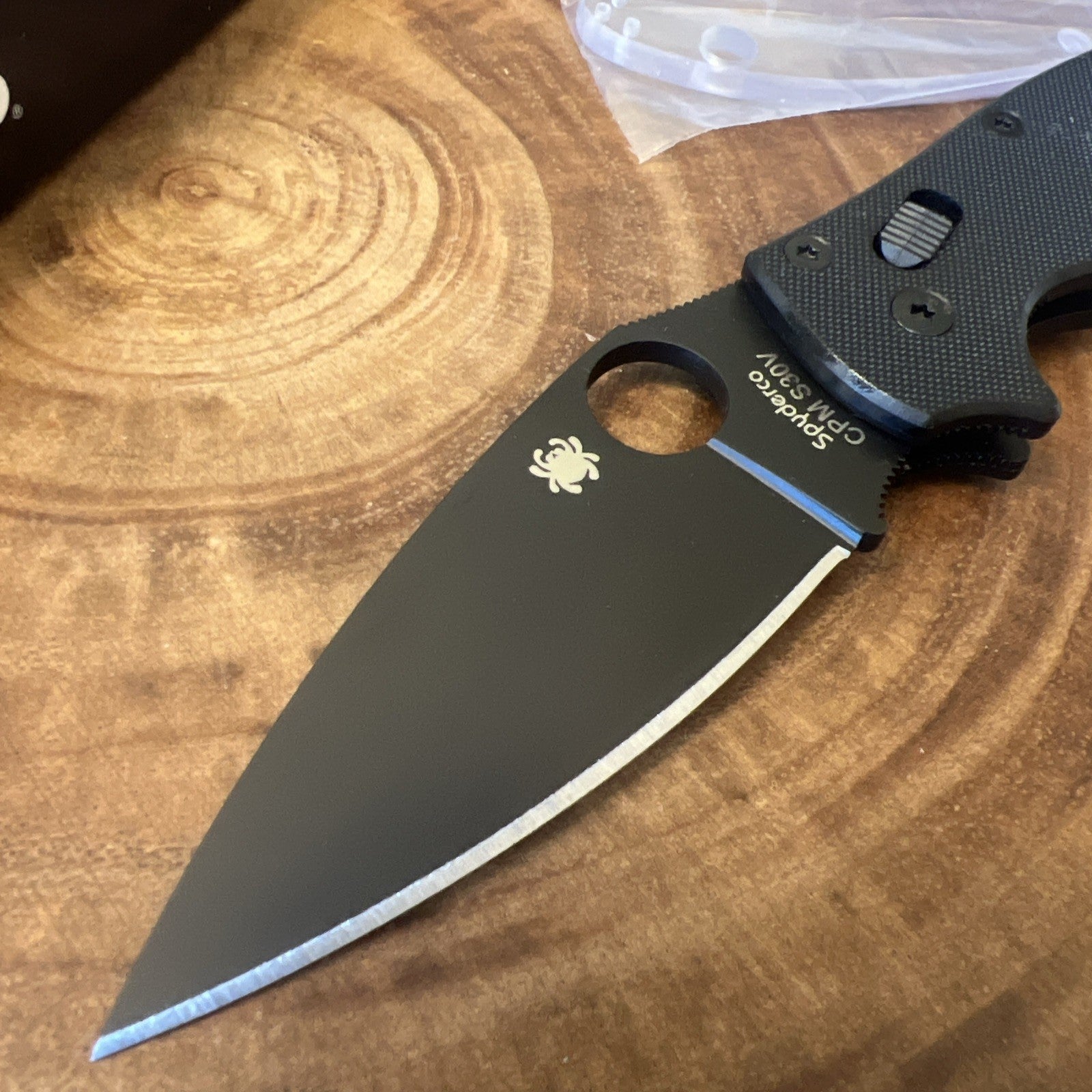 Spyderco Manix 2 C101GPBBK2 NEW RARE DISCONTINUED w/ Clear handles